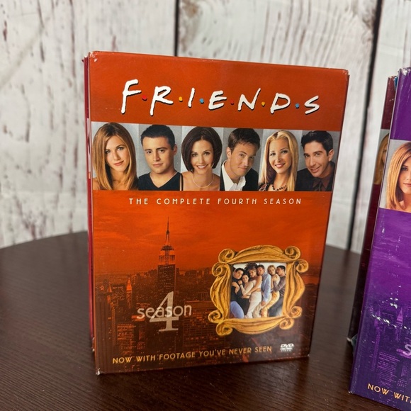 Friends inComplete Series DVD Set - Picture 4 of 11